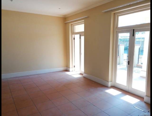 2 BEDROOM APARTMENT TO LET IN POINT WATERFRONT